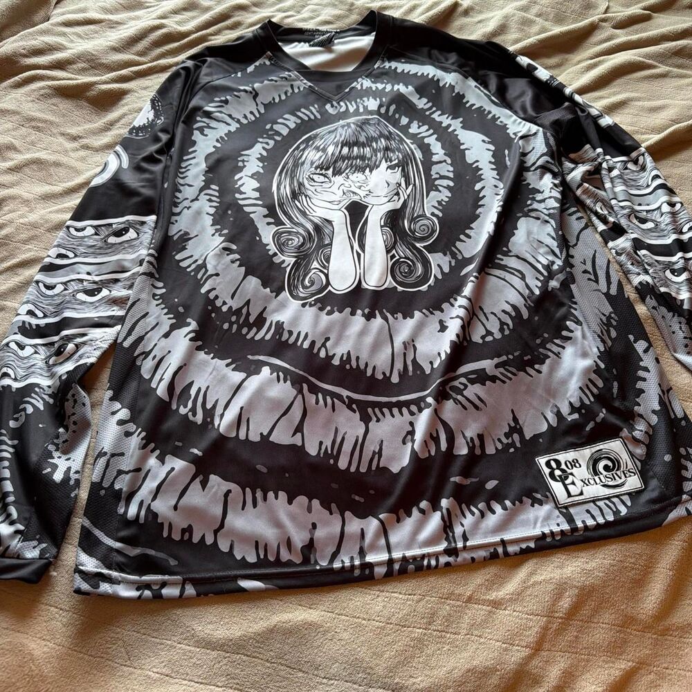 Unbranded Men's Grey and Black Shirt